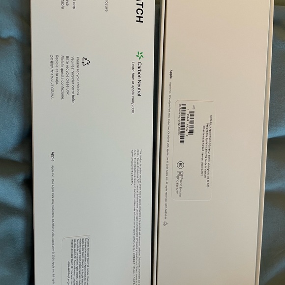 Apple Watch SE (2nd gen) 40mm - midnight color band - Picture 6 of 8